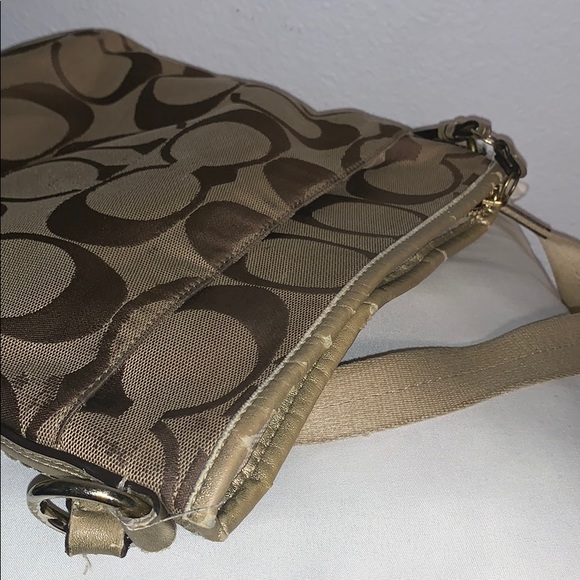 Coach Purse - Picture 7 of 8